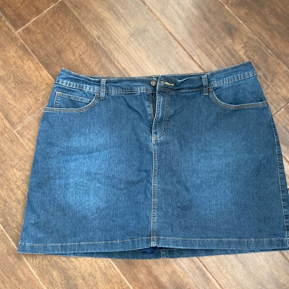 St. John's Bay Pants - Skort